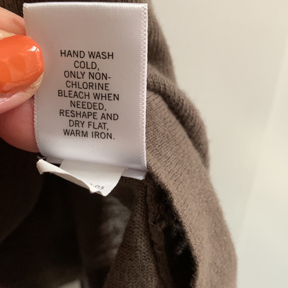 Banana republic factory brown ruffle short sleeve - Picture 6 of 8